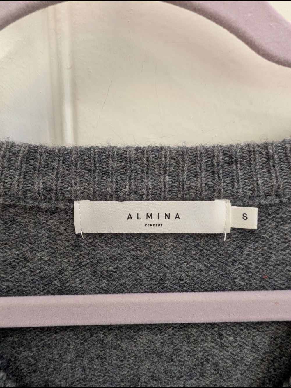 Almina Concept Wool V-neck Sweater - Picture 6 of 8